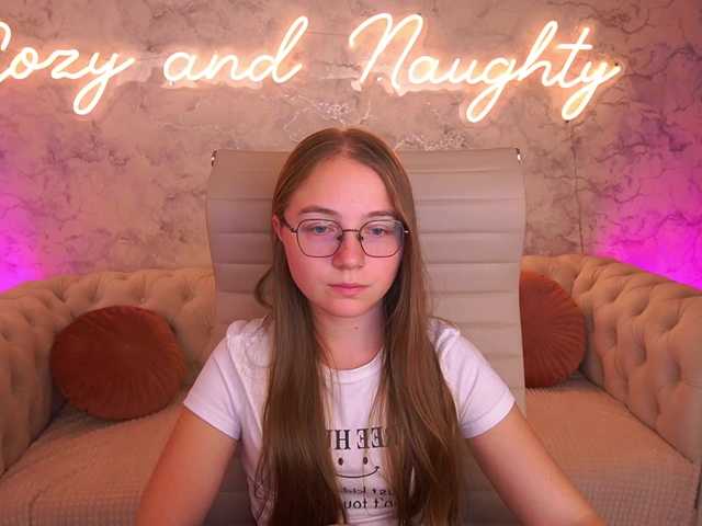 ArrinaWairr live cam on BongaCams