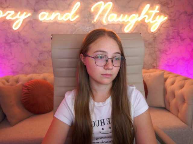 ArrinaWairr live cam on BongaCams
