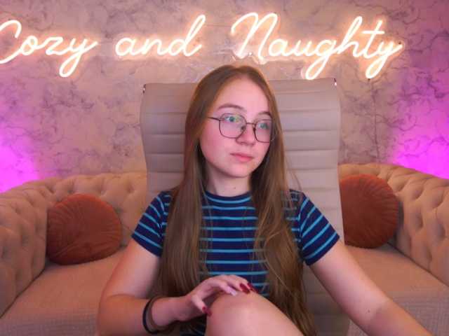 ArrinaWairr live cam on BongaCams
