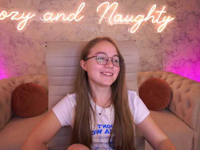 ArrinaWairr live cam on BongaCams