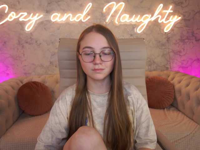 ArrinaWairr live cam on BongaCams