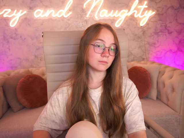 ArrinaWairr live cam on BongaCams