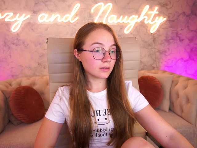 ArrinaWairr live webcam show
