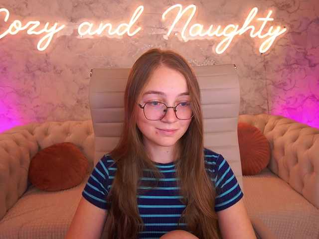 ArrinaWairr live cam on BongaCams