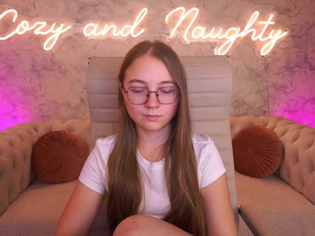 ArrinaWairr live cam on BongaCams