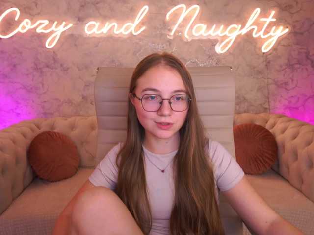 ArrinaWairr live cam on BongaCams