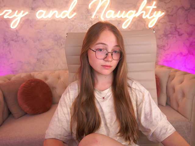 ArrinaWairr live webcam show