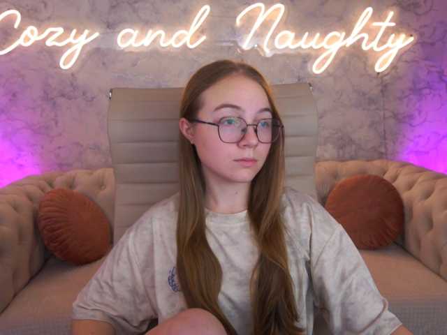 ArrinaWairr live cam on BongaCams