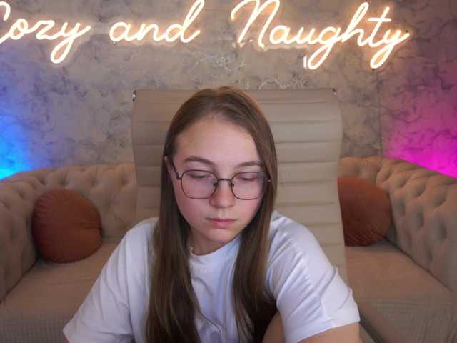 ArrinaWairr live cam preview