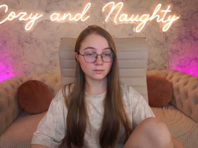 ArrinaWairr live cam on BongaCams