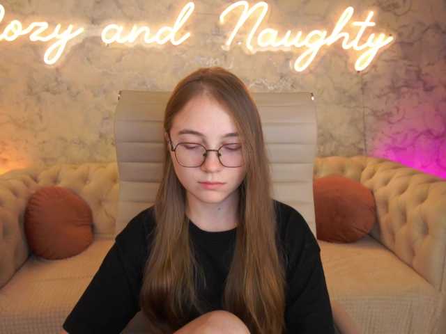 ArrinaWairr live cam on BongaCams