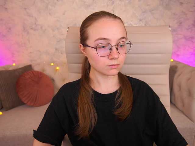 ArrinaWairr live cam on BongaCams