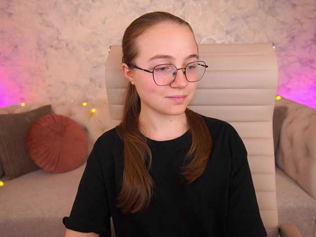 ArrinaWairr live cam on BongaCams