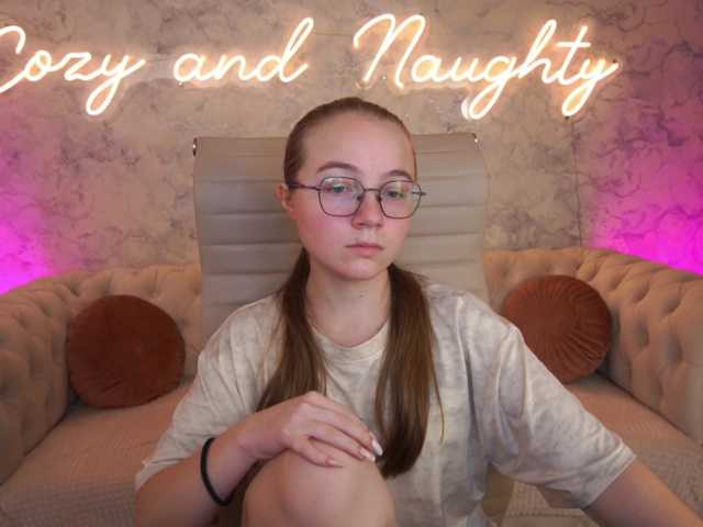 ArrinaWairr live cam on BongaCams