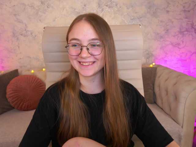 ArrinaWairr live cam on BongaCams