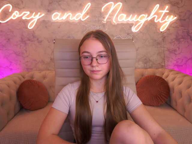 ArrinaWairr live cam on BongaCams