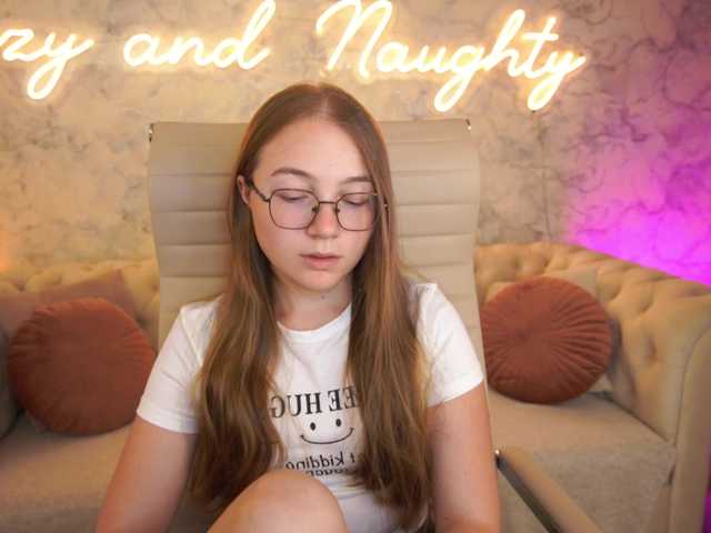 ArrinaWairr live cam on BongaCams