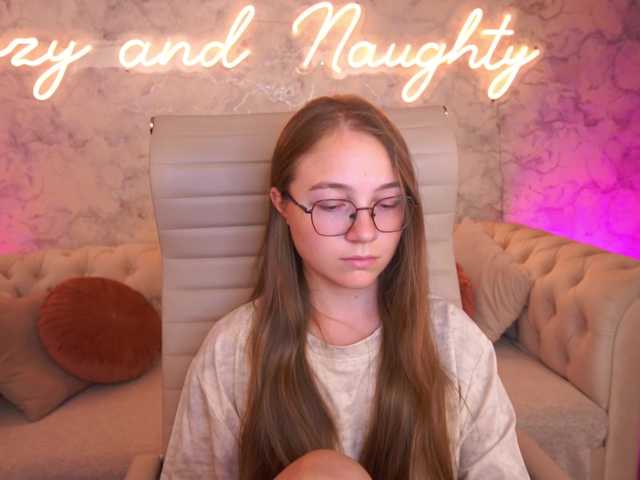 ArrinaWairr live cam on BongaCams
