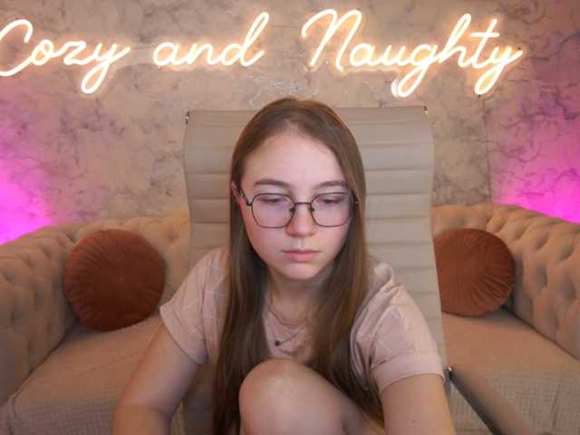 ArrinaWairr live cam on BongaCams