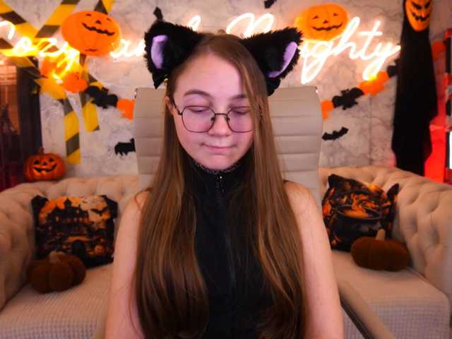 ArrinaWairr live cam on BongaCams