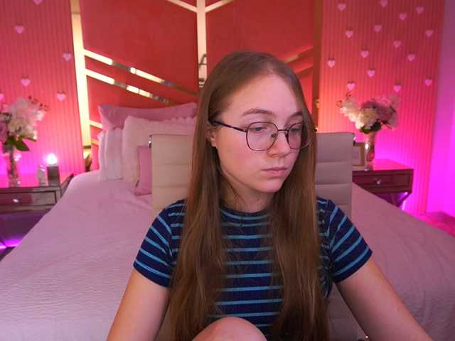 ArrinaWairr live cam on BongaCams