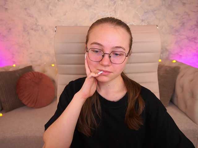 ArrinaWairr live cam on BongaCams
