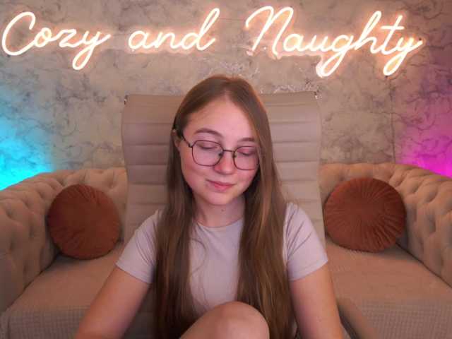 ArrinaWairr live cam on BongaCams