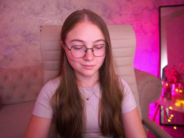 ArrinaWairr live cam on BongaCams