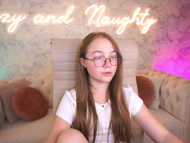 ArrinaWairr live cam on BongaCams