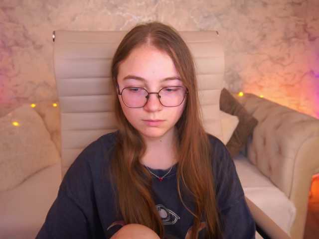 ArrinaWairr live cam on BongaCams