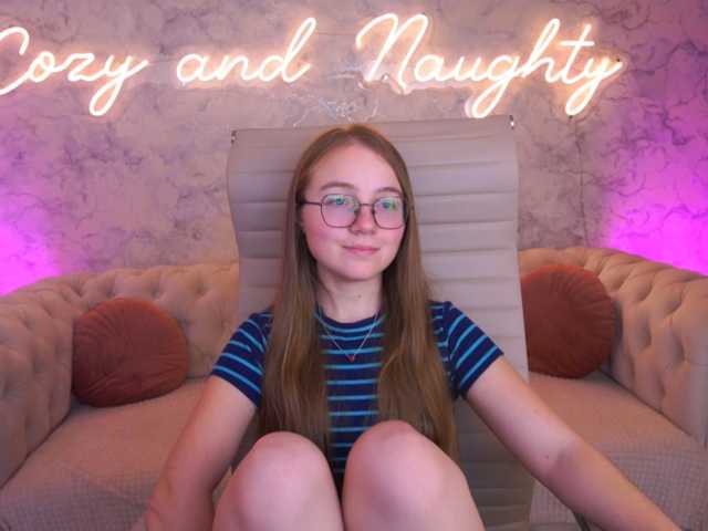 ArrinaWairr live cam on BongaCams
