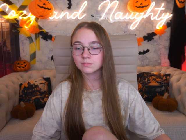 ArrinaWairr live cam on BongaCams