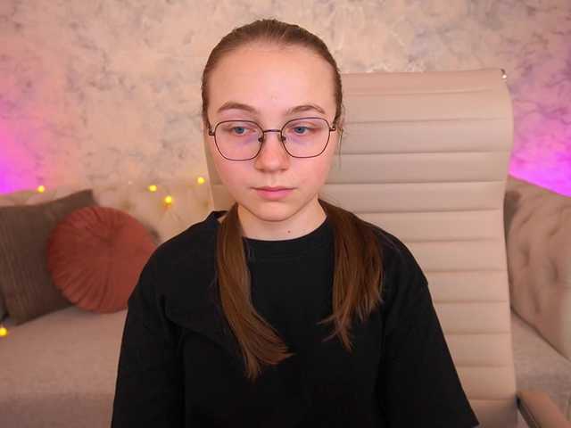 ArrinaWairr live cam on BongaCams