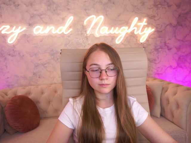 ArrinaWairr live cam on BongaCams