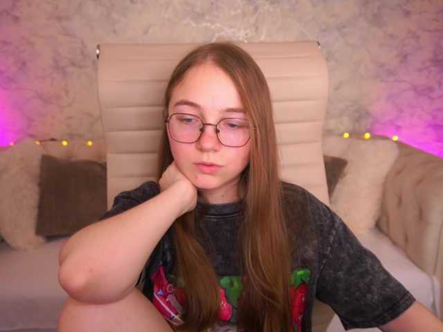 ArrinaWairr live cam on BongaCams
