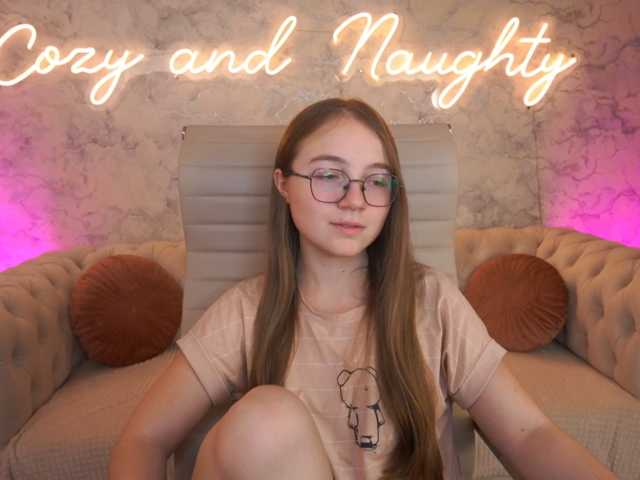 ArrinaWairr live cam on BongaCams