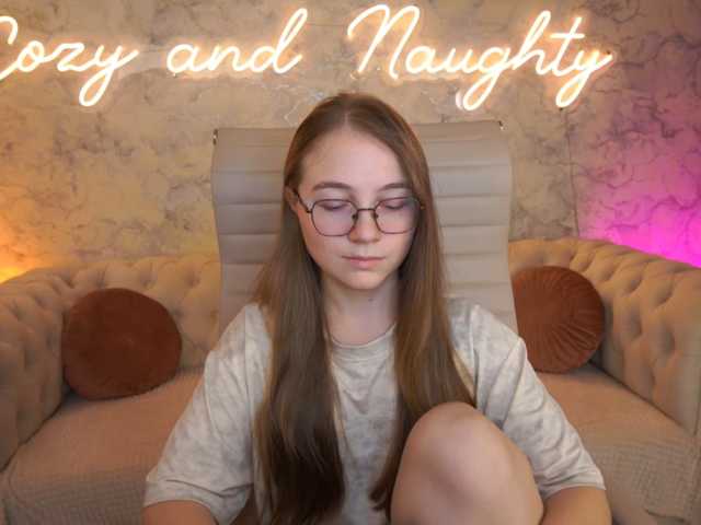ArrinaWairr live cam on BongaCams