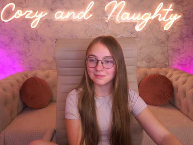 ArrinaWairr live cam on BongaCams