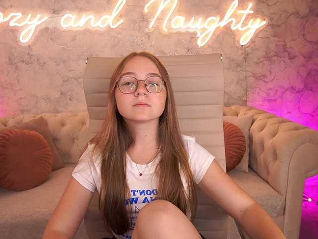 ArrinaWairr live cam on BongaCams