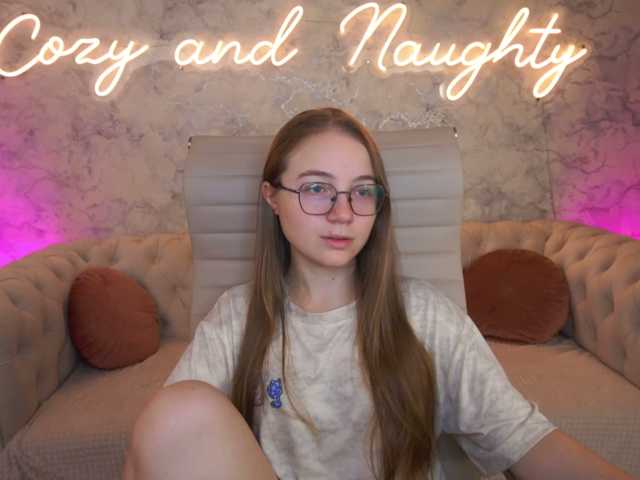 ArrinaWairr live cam on BongaCams