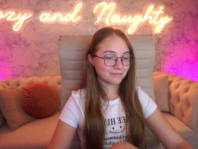 ArrinaWairr live cam on BongaCams