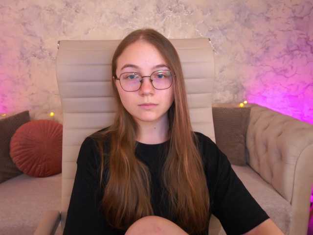 ArrinaWairr live cam on BongaCams