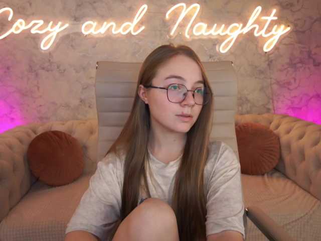 ArrinaWairr live cam on BongaCams