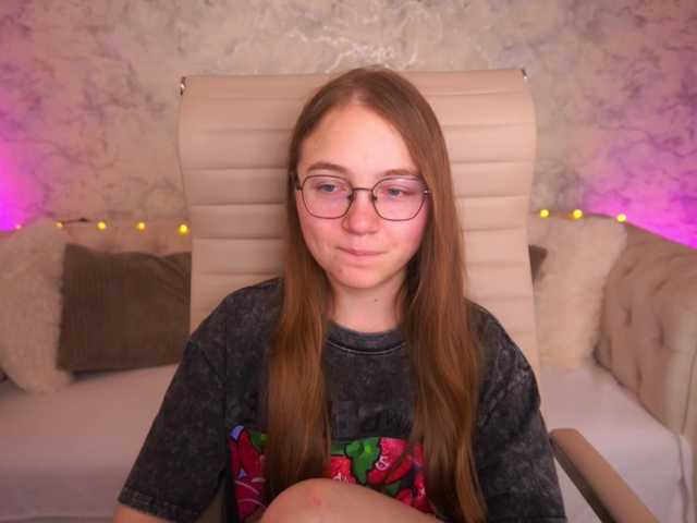 ArrinaWairr live cam on BongaCams