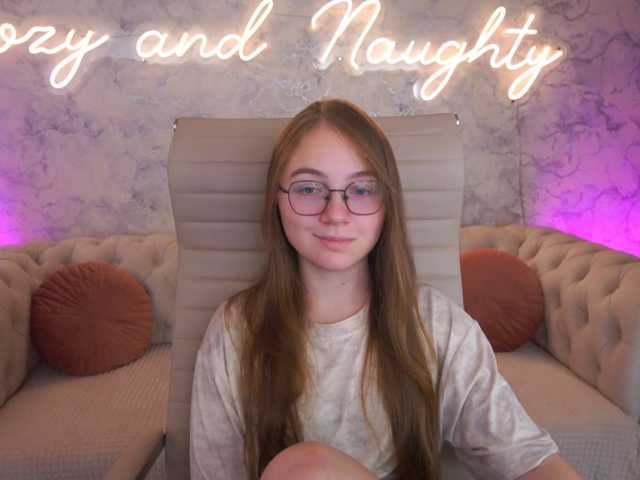 ArrinaWairr live cam on BongaCams