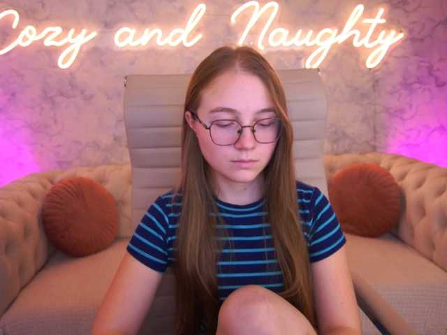 ArrinaWairr live cam on BongaCams