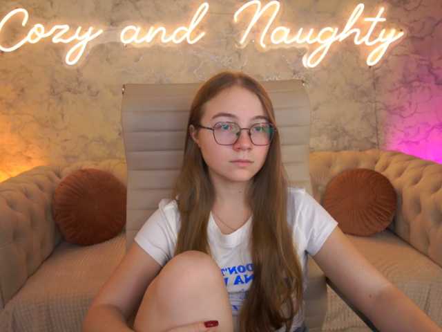 ArrinaWairr live cam on BongaCams