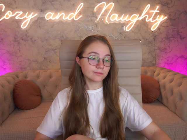 ArrinaWairr live cam on BongaCams