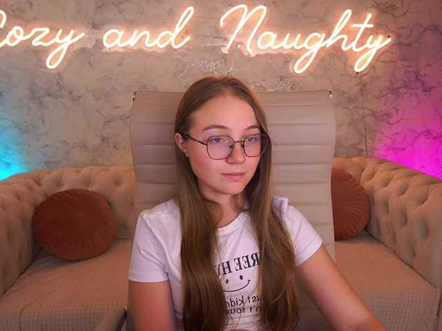 ArrinaWairr live cam on BongaCams