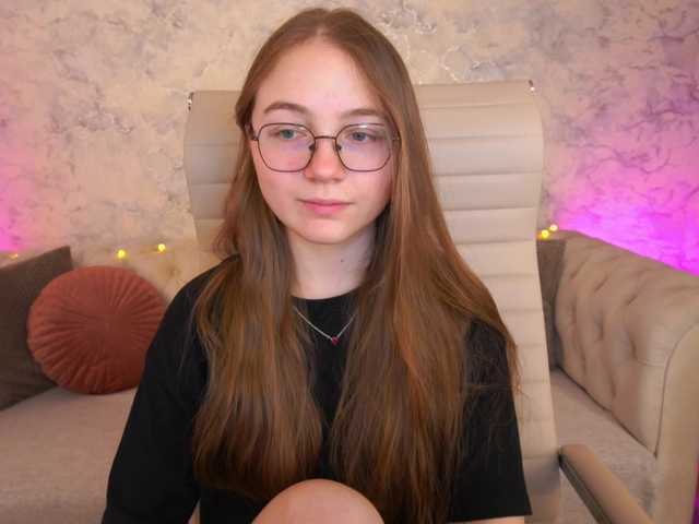 ArrinaWairr live cam on BongaCams